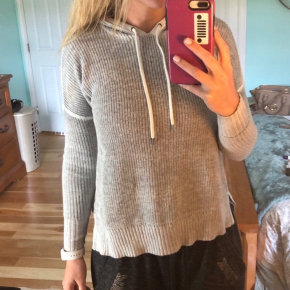 AE hoodie - Picture 4 of 5